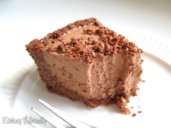raw-vegan-chocolate-cheesecake-piece_600x450